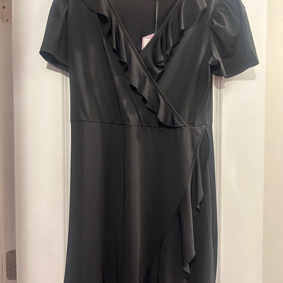 Chic Black Ruffle Midi Dress - Picture 4 of 5